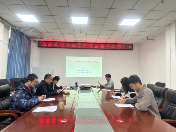 330be7c83457f052b5a7c8e442813662