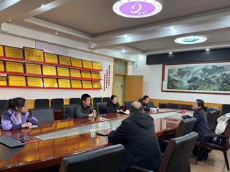 餐厅里的人们 AI 生成的内容可能不正确。